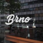 Samolepka Brno na sklo, zed’, výlohu v Brně