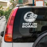 Samolepka Baby Yoda On Board na auto